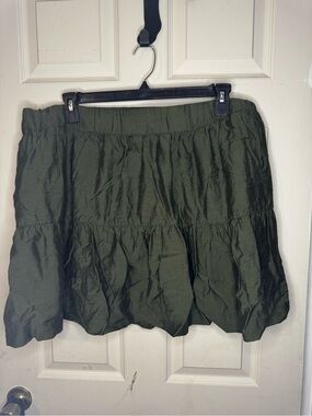 Banana Republic A-Line Mini Skirt in Olive - Size XXL
